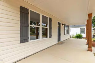 229 E Washington St, Coats, NC 27521 - Photo 5