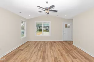 229 E Washington St, Coats, NC 27521 - Photo 7