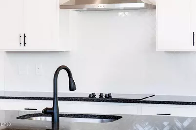 236 Golfview Avenue, Benson, NC 27504 - Photo 7