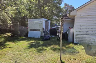 304 W Thompson Ave, Stantonsburg, NC 27883 - Photo 15