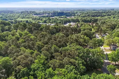 703 E Lavender Avenue, Durham, NC 27704 - Photo 9