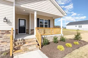 136 Tuskeegee Dr, Smithfield, NC 27577 - Photo 3