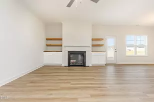 136 Tuskeegee Dr, Smithfield, NC 27577 - Photo 7