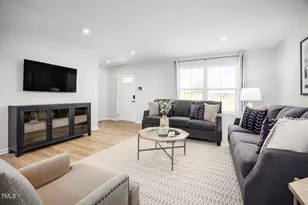 1537 Ivy Mdw Ln, Zebulon, NC 27597 - Photo 9