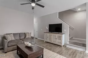 882 John St, Clayton, NC 27520 - Photo 9