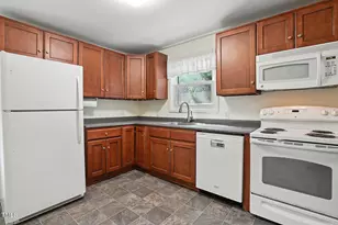 912 Dixie Trail, Raleigh, NC 27607 - Photo 11