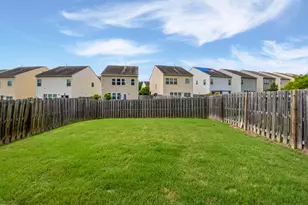 2072 Tanners Mill Dr, Durham, NC 27703 - Photo 17