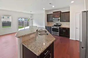 2072 Tanners Mill Dr, Durham, NC 27703 - Photo 9