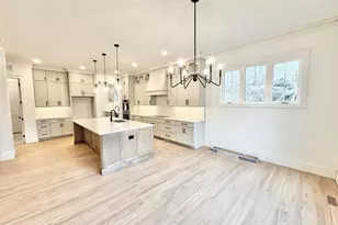 8012 Penny Rd, Raleigh, NC 27606 - Photo 17