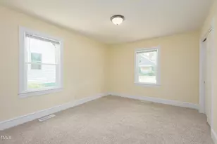 605 E Montgomery St, Henderson, NC 27536 - Photo 15