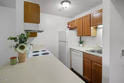 6403 Starbrook Drive #6, Fayetteville, NC 28304 - Photo 17