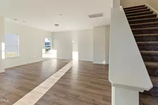 136 Bruce Dr, Dunn, NC 28334 - Photo 9