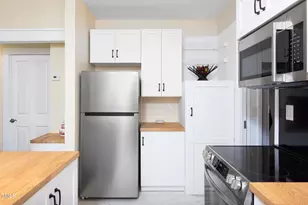 126 Barclay Rd, Chapel Hill, NC 27516 - Photo 9