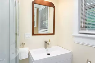 126 Barclay Rd, Chapel Hill, NC 27516 - Photo 31