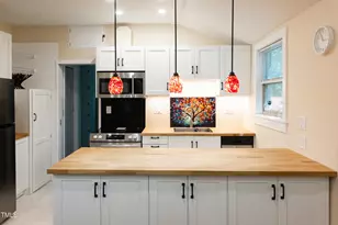 126 Barclay Rd, Chapel Hill, NC 27516 - Photo 7