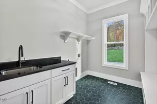 79 Oldham Est Dr, Chapel Hill, NC 27517 - Photo 39