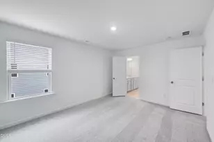 200 Seagraves Creek Ln, Holly Springs, NC 27540 - Photo 15