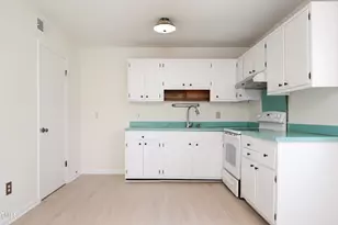 1002 Willow Dr, Chapel Hill, NC 27514 - Photo 21