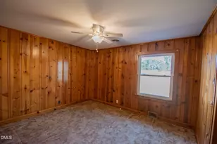 424 Camp Rd, Burlington, NC 27217 - Photo 19