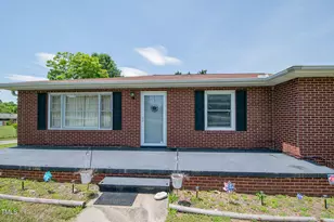 424 Camp Rd, Burlington, NC 27217 - Photo 9