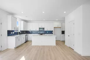 535 Claftin St, Sanford, NC 27330 - Photo 5