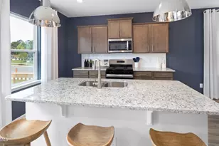 1517 Tamarisk Ln, Durham, NC 27703 - Photo 3