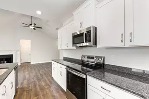 82 Laramie Ln, Selma, NC 27576 - Photo 11