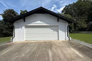 519 W Raleigh St, Siler City, NC 27344 - Photo 5