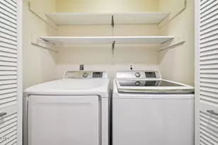 124 Twin Oaks Pl, Cary, NC 27511 - Photo 33