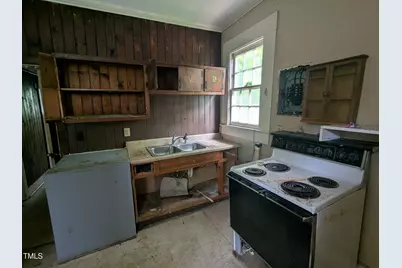 207 Bruton Street W, Wilson, NC 27893 - Photo 13