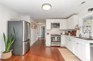 109 N Watauga Ave, Dunn, NC 28334 - Photo 9