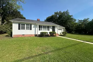 109 N Watauga Ave, Dunn, NC 28334 - Photo 3