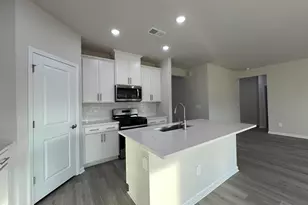 685 White Birch Ln, Angier, NC 27501 - Photo 7