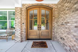 386 Monteith Dr, Chapel Hill, NC 27516 - Photo 3