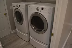 3401 Kensett Way, Raleigh, NC 27616 - Photo 17