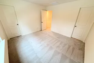 10609 Brookside Reserve Rd, Raleigh, NC 27614 - Photo 9