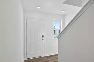 221 Palomino Wy, Clayton, NC 27520 - Photo 5