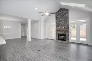 1041 Bonanza Ln, Mebane, NC 27302 - Photo 9
