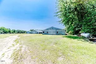 2642 Holly Springs Church Rd, Broadway, NC 27505 - Photo 19