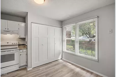 7731 Kingsberry Court, Raleigh, NC 27615 - Photo 9