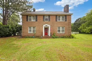 301 Harris Ave, Raeford, NC 28376 - Photo 1