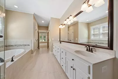 200 Greensview Drive, Cary, NC 27518 - Photo 27