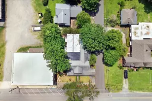 125 W Pine St, Pine Level, NC 27568 - Photo 11