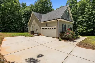 45 Chaucer Ct W, Zebulon, NC 27597 - Photo 39