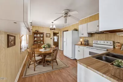 3115 Legion Road, Hope Mills, NC 28348 - Photo 9