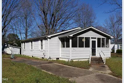 803 Hare Street, Selma, NC 27576 - Photo 15