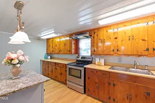 803 Hare St, Selma, NC 27576 - Photo 11