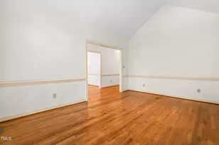 101 Turnberry Ln, Cary, NC 27511 - Photo 9