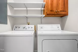 101 Turnberry Ln, Cary, NC 27511 - Photo 23