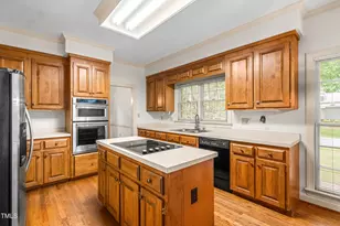 101 Turnberry Ln, Cary, NC 27511 - Photo 13